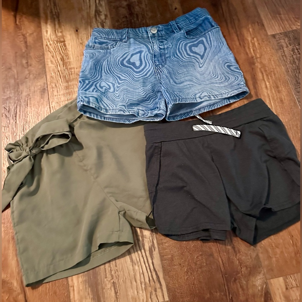 Bundle of 3 Pairs of Shorts